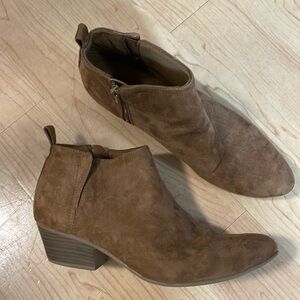 Old Navy ankle boots